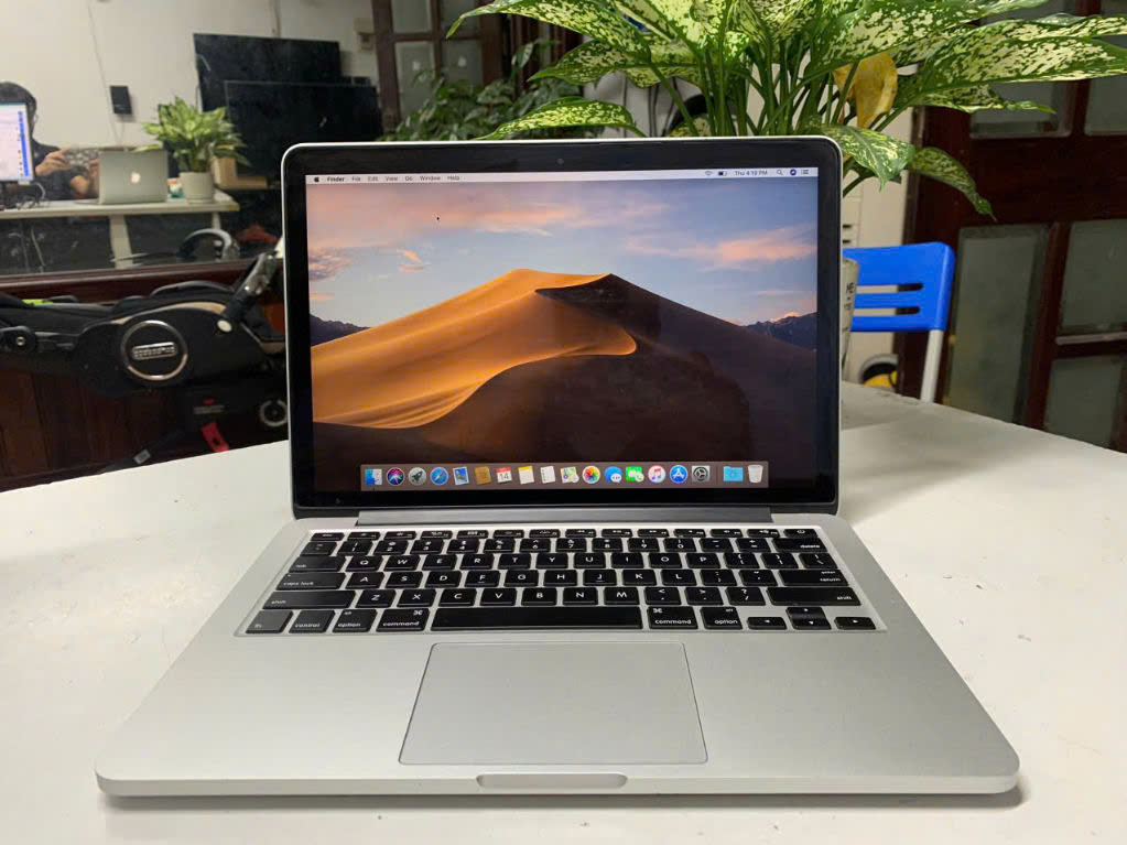 Thu mua Macbook cũ hỏng giá cao tại Hà Nội